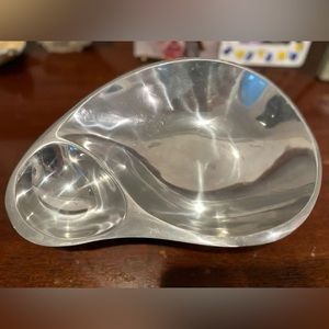 Nambe chip and dip bowl